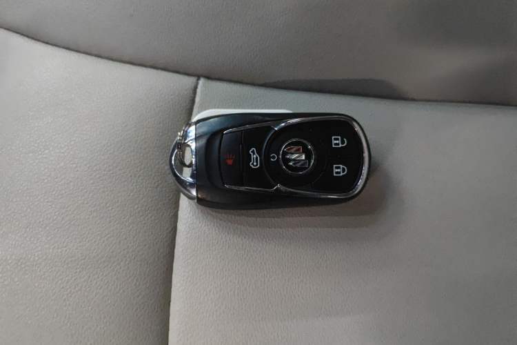 Used Buick GL8 2023 Land Executive Class Smart Enjoyment Model
