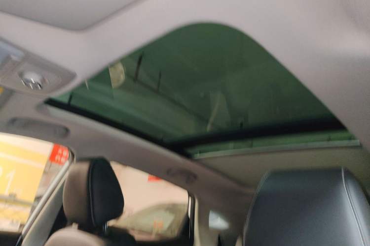 Used MG ZS 2018 1.5L Automatic Luxury Edition China V Standard
