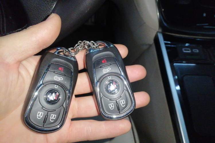 Used Buick GL8 2022 Land Business Class 652T Luxury Model
