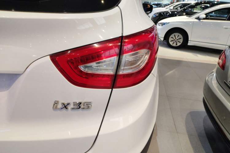 Used Hyundai ix35 2015 2.0L Automatic 2WD Smart Version China V Standard