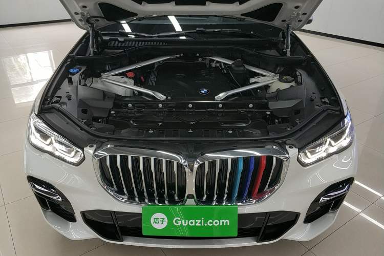 Used BMW X5 2022 Restyled xDrive 30Li Luxury Version M Sport Package
