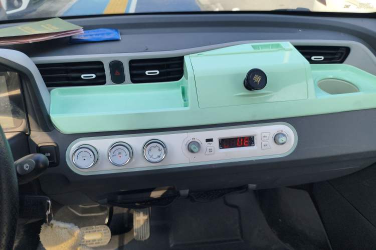 Used Wuling Hongguang MINIEV 2021 Macaron Premium Model – Lithium Iron Phosphate