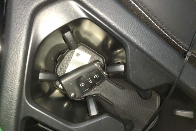 Used Volkswagen Tiguan L 2018 Facelift 330TSI Automatic Two-Wheel Drive Luxury Edition