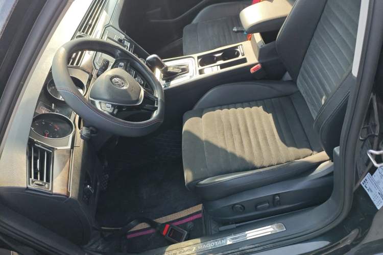 Used Volkswagen Magotan 2018 330TSI DSG Luxury Model
