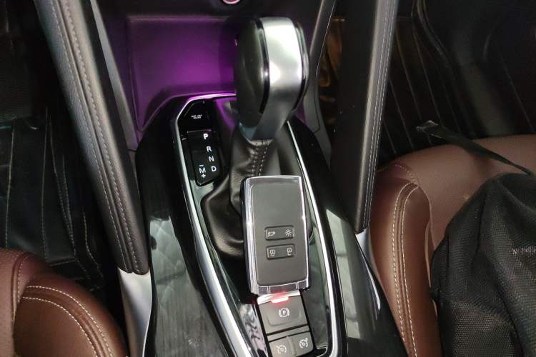 Used Renault Koleos 2017 2.5L Four-Wheel Drive Ultimate Edition
