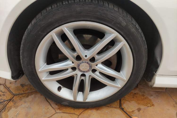 Used Mercedes-Benz C-Class 2013 C 180 Classic Grand Edition
