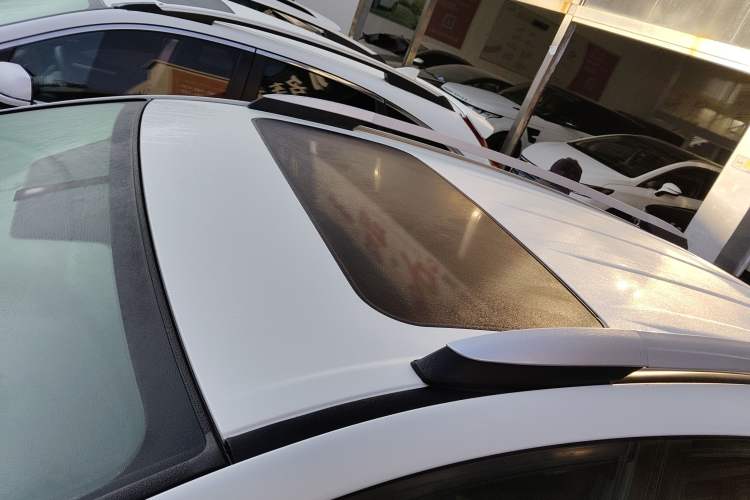 Used Toyota RAV4 2016 2.0L CVT Two-Wheel Drive Fashion Edition China V Standard
