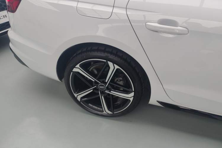 Used Audi A4L 2024 40 TFSI Luxury Dynamic Edition