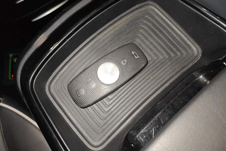 Used Roewe iMAX8 2022 400TGI Flagship Edition
