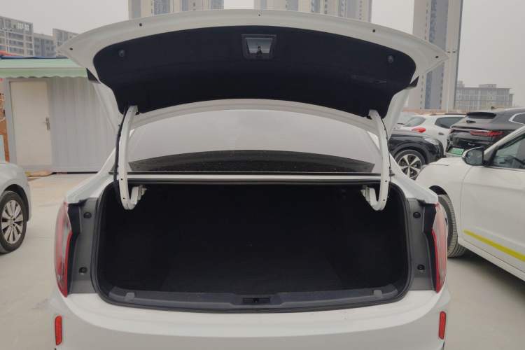 Used Hongqi E-QM5 2023 Revised Version Basic Travel Edition