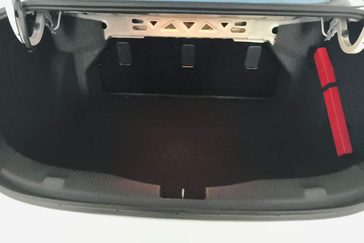 Used Chevrolet Cruze 2017 1.5L Automatic Pioneer Sunroof Edition
