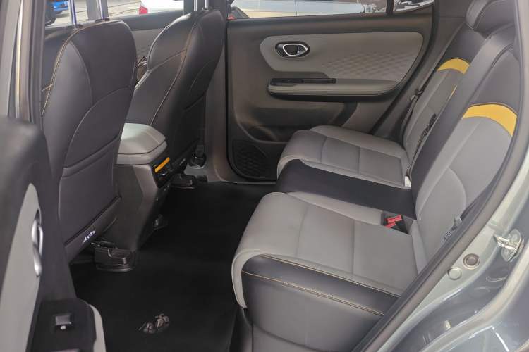 Used AION Y 2022 70 Intelligent Driving Version Lithium Iron Phosphate
