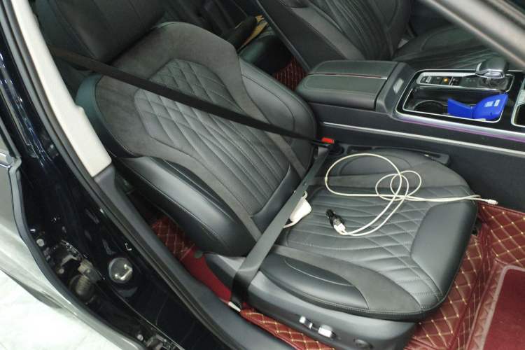 Used Hongqi HS5 2023 2.0T Qixiang Pro Edition
