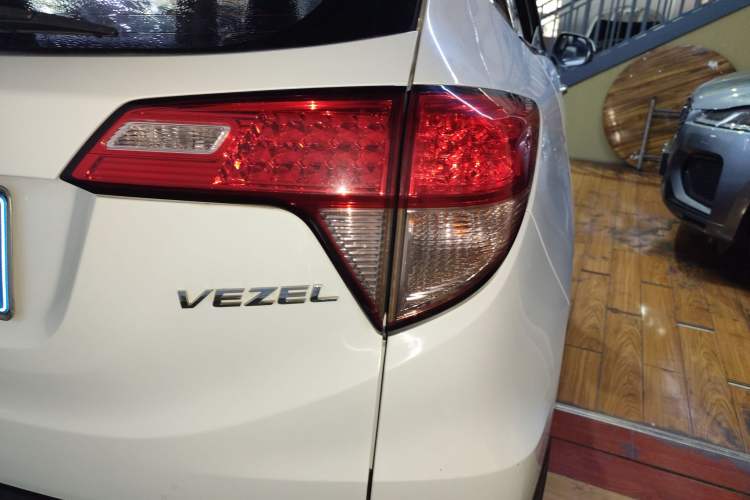 Used Honda Vezel 2017 1.5L CVT 2WD Comfort Model

