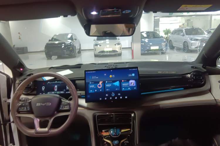 Used BYD Frigate 07 2023 DM-i 205KM Flagship Model