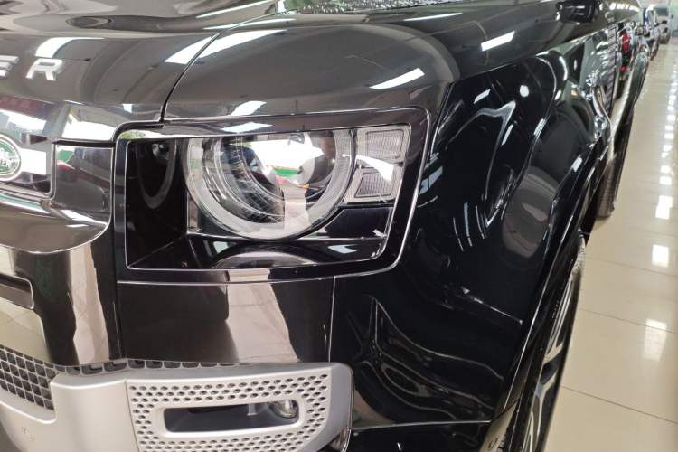 Used Land Rover Defender 2023 90 3.0T P400 XS
