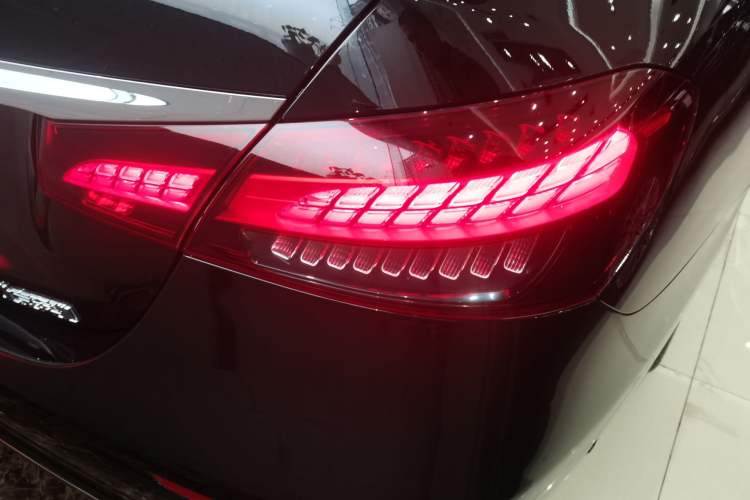 Used Mercedes-Benz E-Class 2021 Restyled E 300 L Luxury Edition
