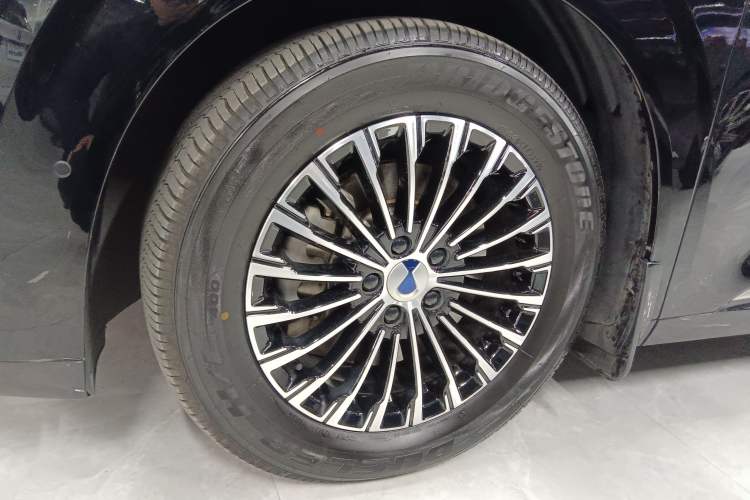 Used Denza D9 2022 DM-i 970 Four-Wheel Drive Flagship Model