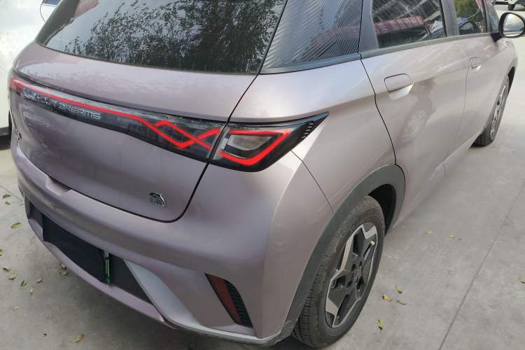 Used BYD Dolphin 2021 405 km Fashion Edition
