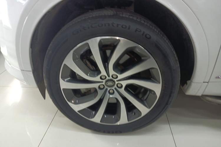 Used Land Rover Discovery Sport 2020 249 PS R-Dynamic Performance Edition
