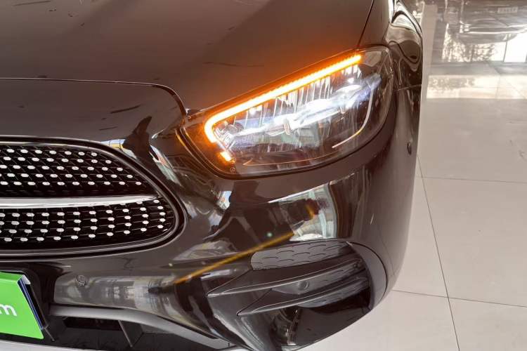 Used Mercedes-Benz E-Class 2022 Revised Version E 300 L Sporty and Stylish Edition