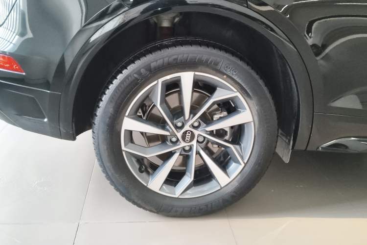 Used Audi Q5L 2023 40T Luxury Dynamic Model