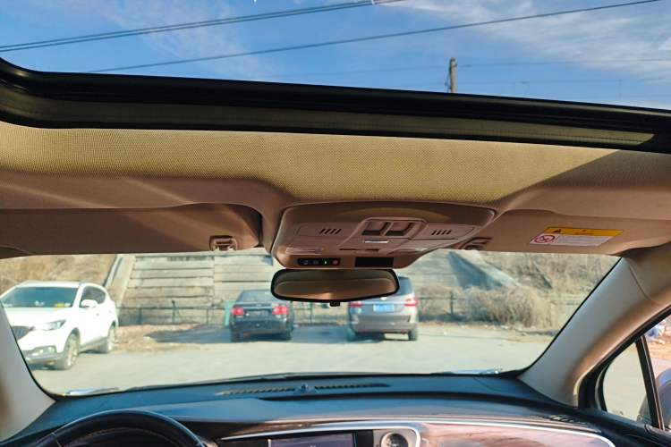 Used Buick Envision 2017 28T Four-Wheel Drive Elite Model
