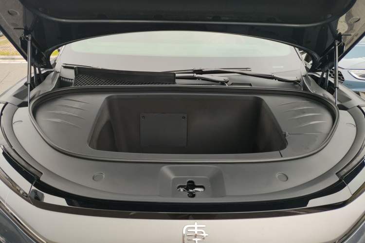 Used BYD Tang L 2025 EV 600KM All-Wheel-Drive LiDAR Flagship Model
