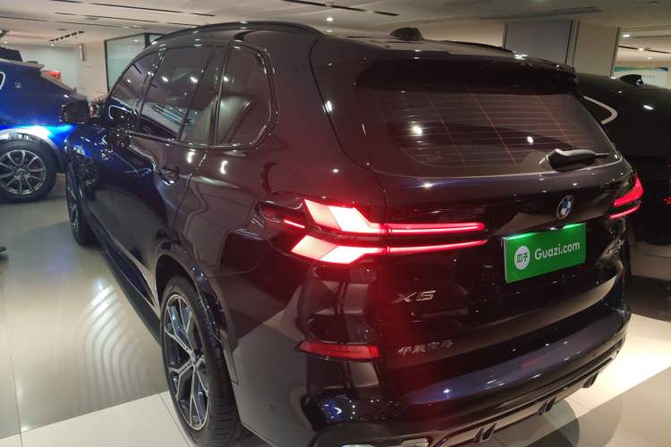 Used BMW X5 2023 xDrive 30Li Luxury M Sport Night Edition Package