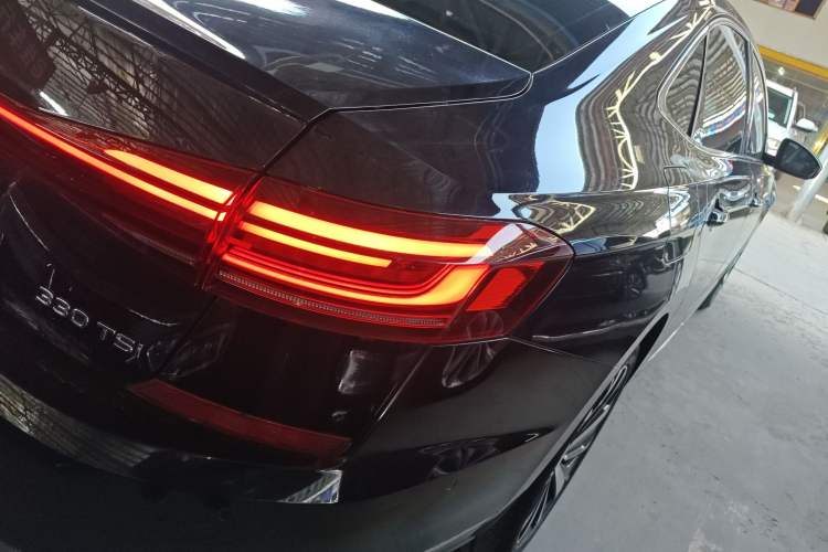 Used Volkswagen Passat 2022 330TSI Starry Luxury Edition
