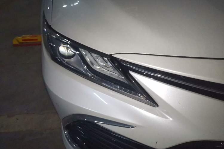 Used Toyota Camry 2021 2.0G Luxury Edition
