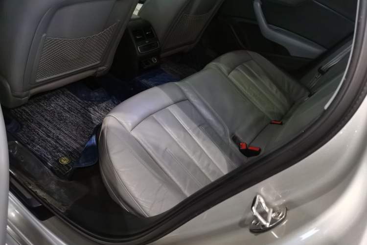 Used Audi A4L 2017 40 TFSI Style Edition
