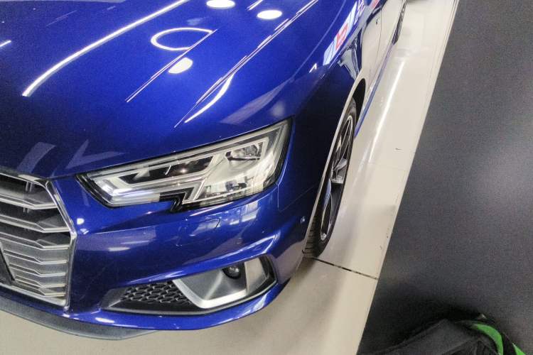 Used Audi A4L 2019 40 TFSI Fashion Edition China VI Emission Standard
