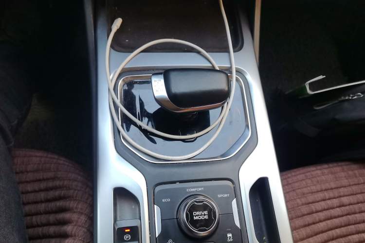 Used Geely Auto Haoyue 2022 1.8TD DCT Luxury 7-Seater
