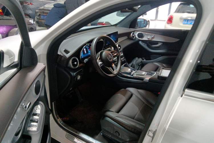 Used Mercedes-Benz GLC 2021 GLC 260 L 4MATIC Dynamic Edition
