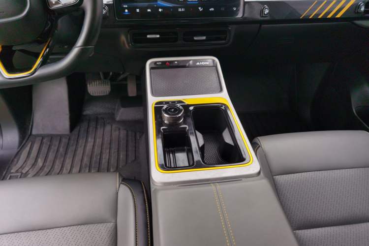 Used AION Y 2022 70 Tech Edition Lithium Iron Phosphate
