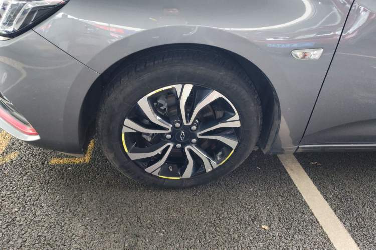 Used Chevrolet Monza 2020 Light Hybrid RS 330T Automatic Comfort Edition