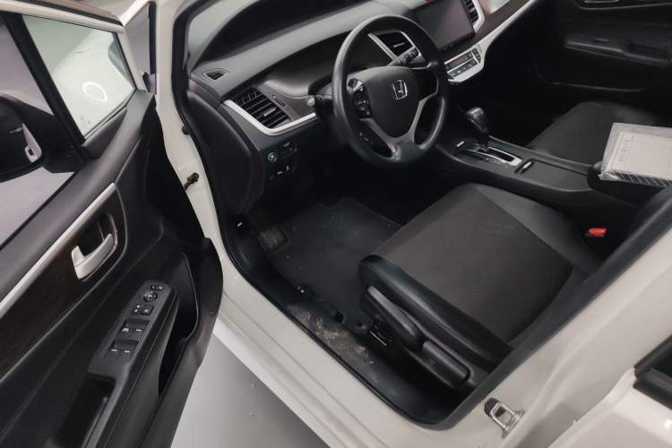 Used Honda Jade 2016 1.8L Automatic Comfort Elite Version 5 Seats
