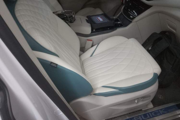Used Buick GL8 2023 ES Lu Zun Comfort Model