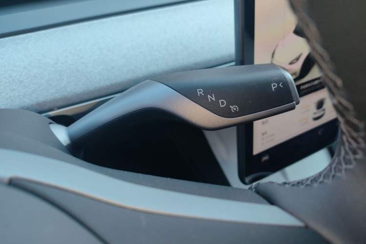 Used Tesla Model Y 2024 Rear-Wheel-Drive Version
