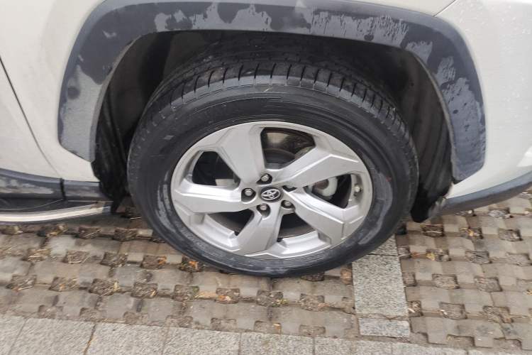 Used Toyota RAV4 2020 2.0L CVT Two-Wheel Drive Fashion PLUS Edition