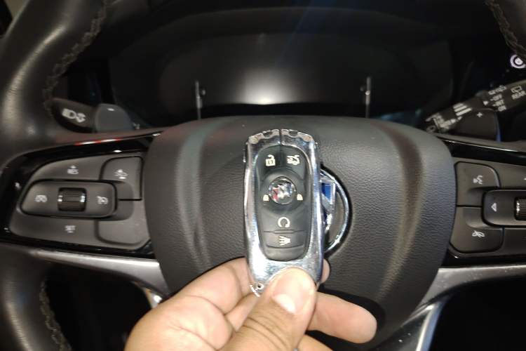 Used Buick Enclave 2022 652T Two-Wheel-Drive Prestige 7-Seater
