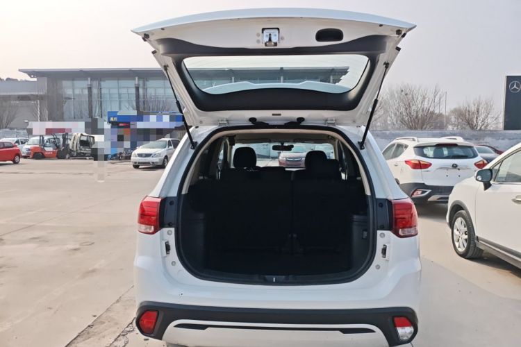 Used Mitsubishi Outlander 2020 2.0L Two-Wheel Drive Comfort Edition 5 Seats