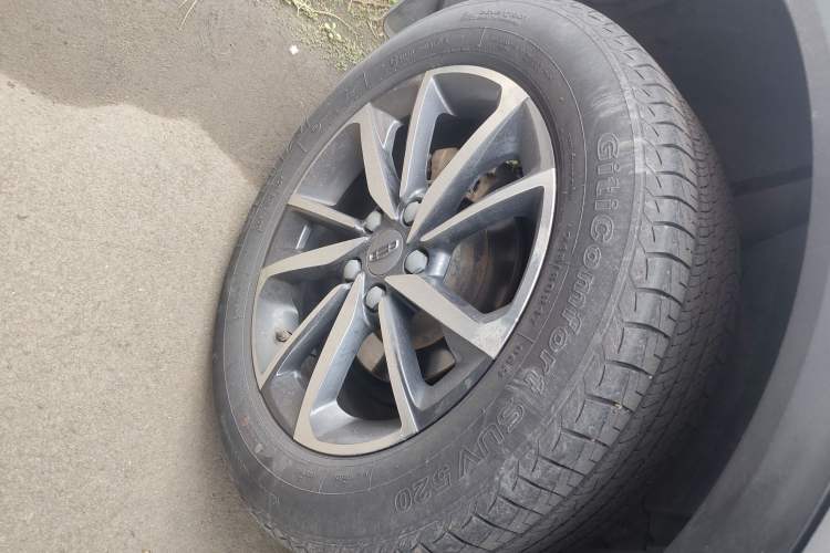 Used Geely Auto Coolray 2020 Facelift 240T DCT Hunter
