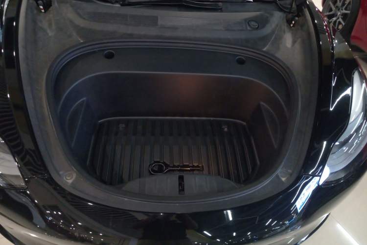 Used Tesla Model 3 2022 Rear-Wheel-Drive Version
