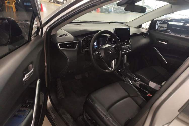 Used Toyota FRONTLANDER 2022 2.0L CVT Luxury PLUS Edition
