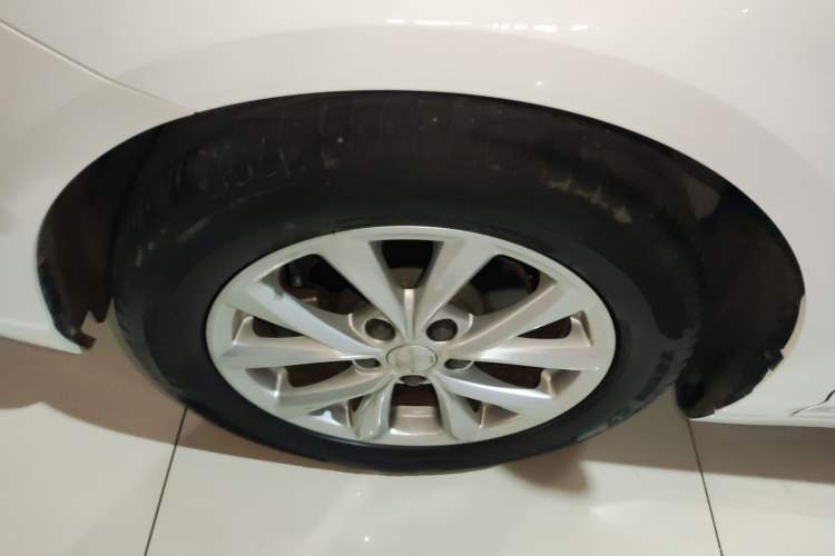 Used Roewe i5 2020 1.5L Automatic 4G Connected Linghao Edition
