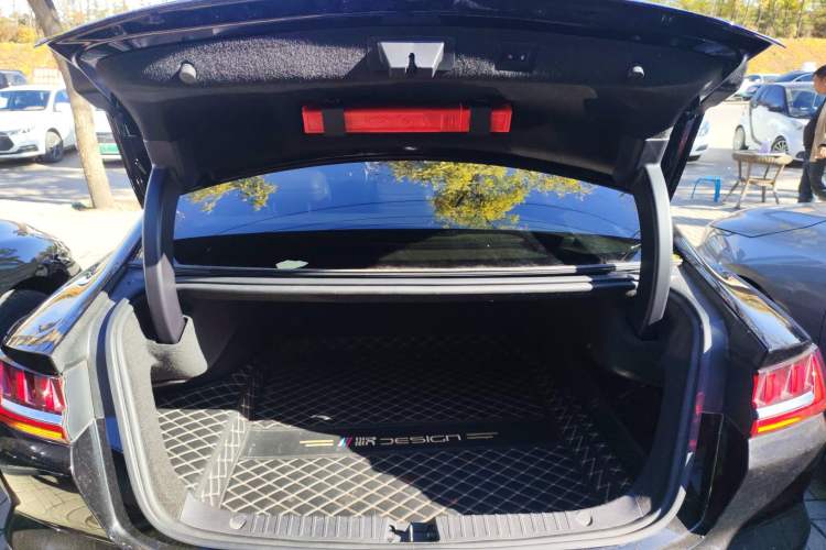 Used BYD Han 2020 EV Long-Range Luxury Model
