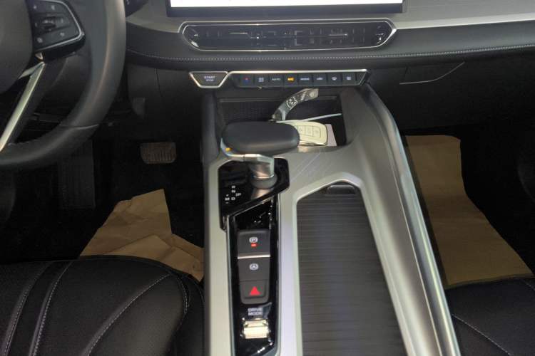 Used Geely Auto Preface 2025 Dongfang Yao 1.5TD Kunlun Edition