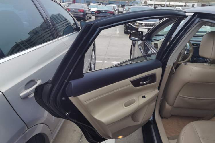 Used Nissan Teana 2013 2.0L XL Comfort Edition
